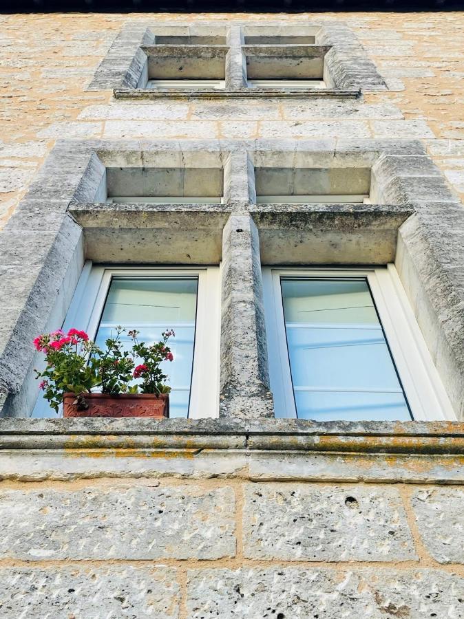 Champagnac-de-Bélair Maison Du Roc B&B 외부 사진
